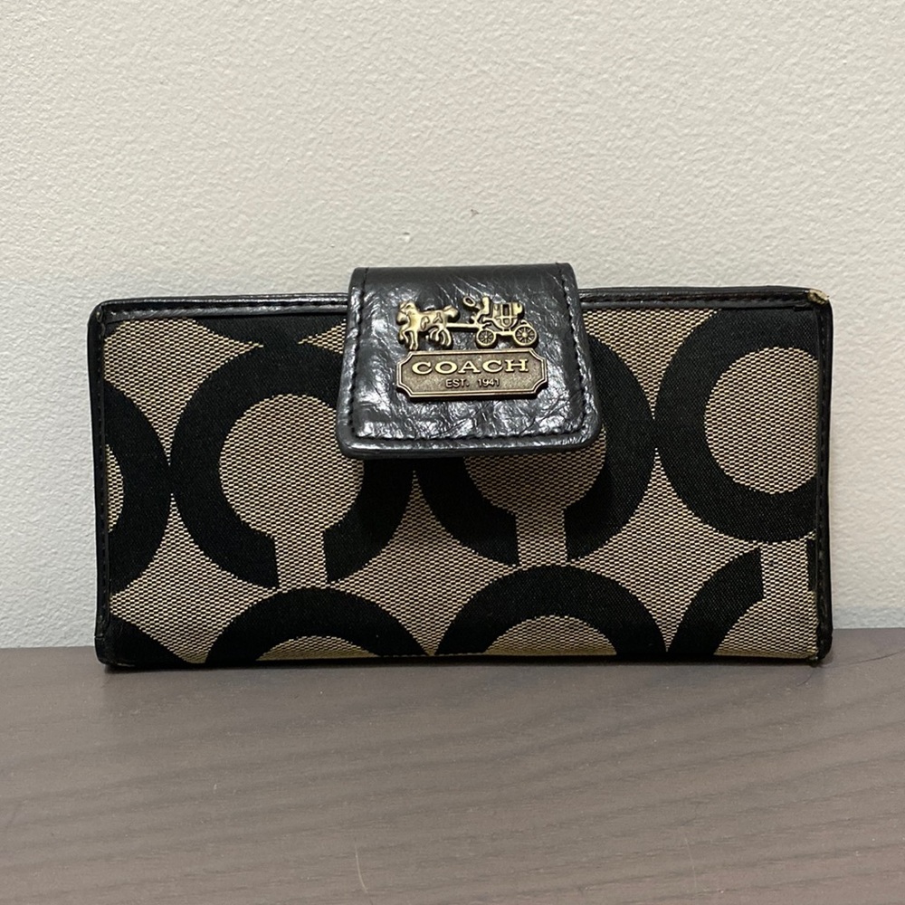 Coach wallet